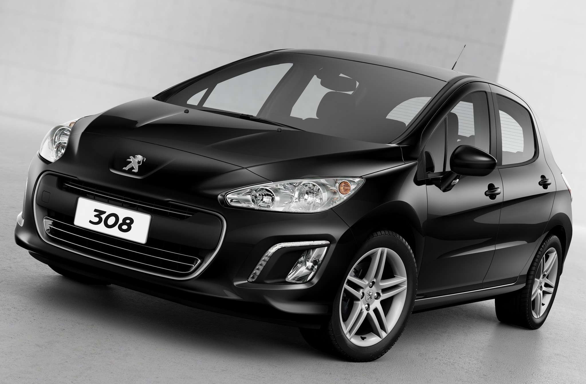 Peugeot 308: Mais econômico com transmissão automática de 6 marchas?